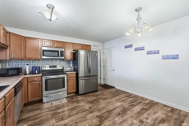 $250,000 | 10125 Greenmoor Drive, New Haven, IN 46774