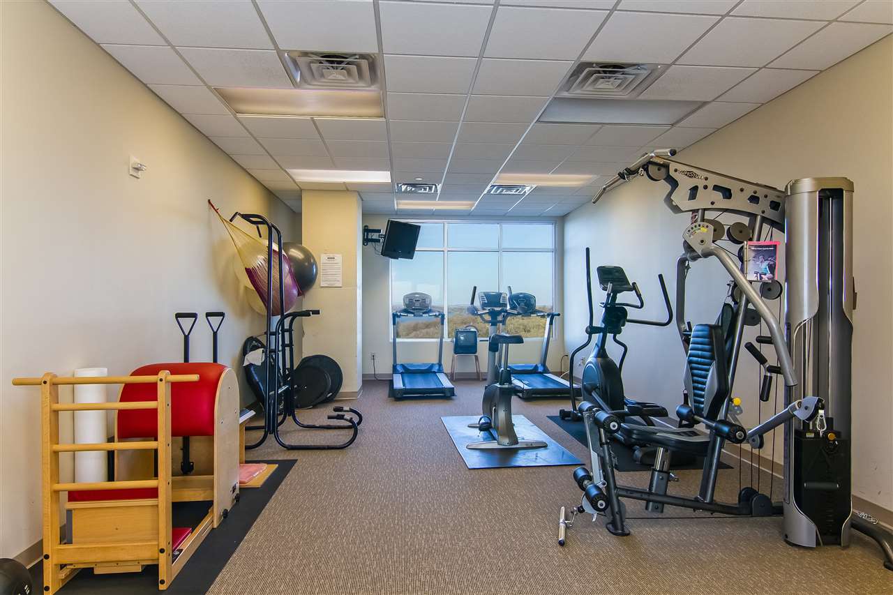 625 North Segoe Road Madison, WI 53705 - Photo 17 of 19