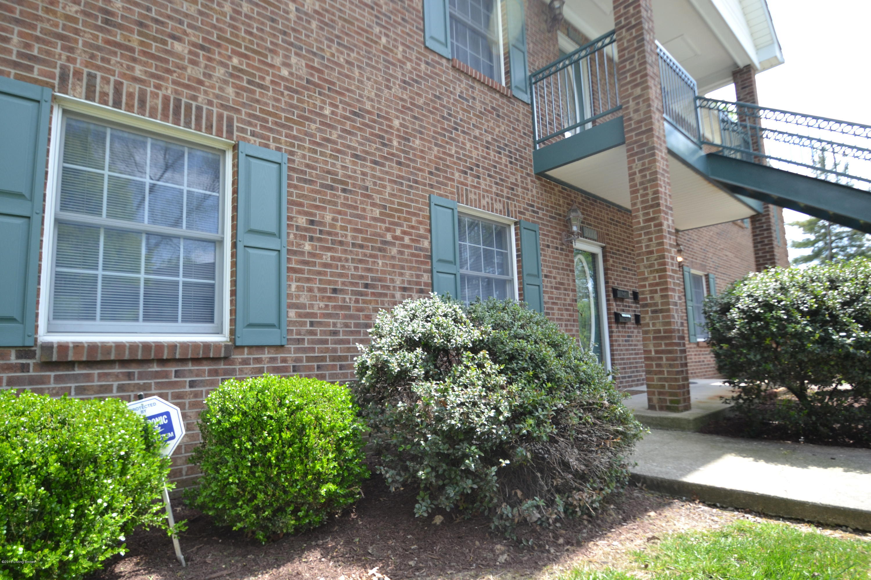 3116 Hendon Road Louisville, KY 40220 - Photo 1 of 41 DSC_0478