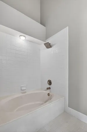 $125,000 | 8041 Aberdeen Drive, Unit 202, Boynton Beach, FL 33472