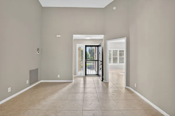 $125,000 | 8041 Aberdeen Drive, Unit 202, Boynton Beach, FL 33472