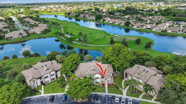 $125,000 | 8041 Aberdeen Drive, Unit 202, Boynton Beach, FL 33472