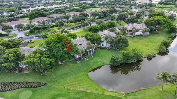 $125,000 | 8041 Aberdeen Drive, Unit 202, Boynton Beach, FL 33472