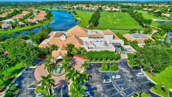 $125,000 | 8041 Aberdeen Drive, Unit 202, Boynton Beach, FL 33472