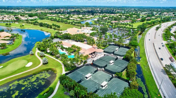 $125,000 | 8041 Aberdeen Drive, Unit 202, Boynton Beach, FL 33472