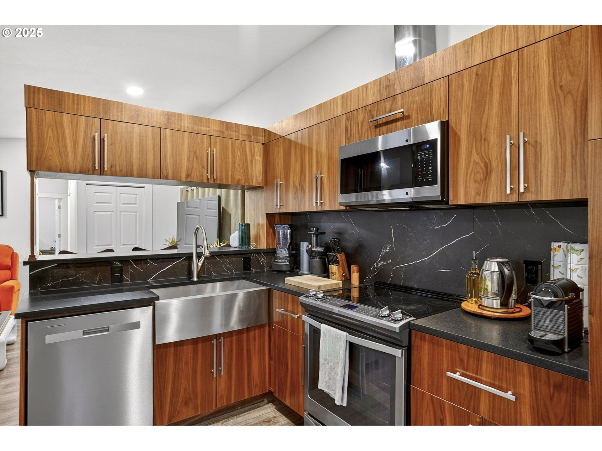 25297 East Welches Road, Unit 45 Welches, OR 97067 - Photo 11 of 39 Kitchen