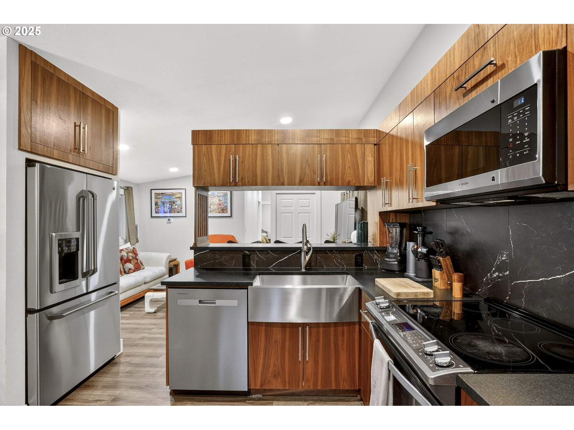 25297 East Welches Road, Unit 45 Welches, OR 97067 - Photo 12 of 39 Kitchen
