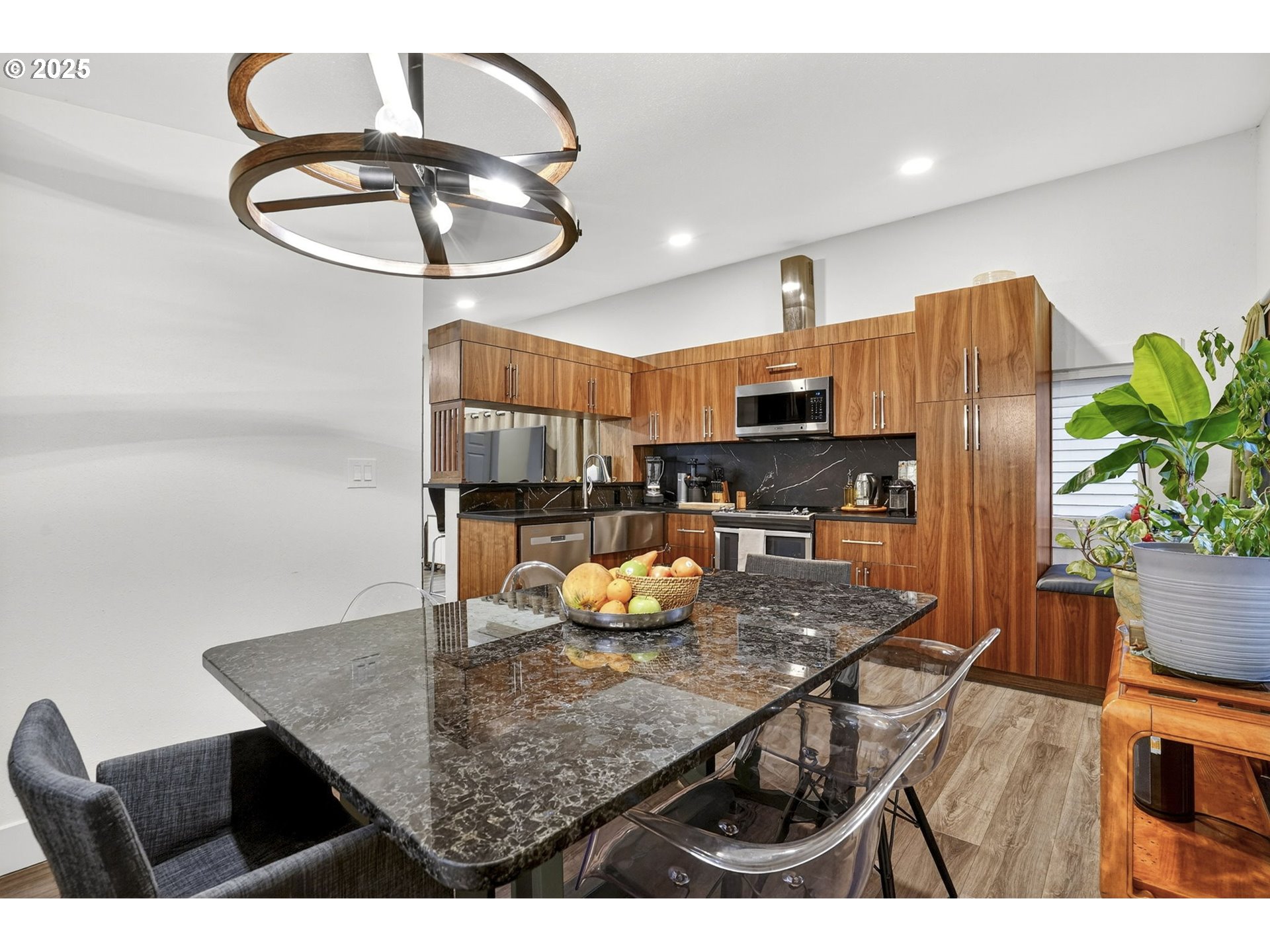 25297 East Welches Road, Unit 45 Welches, OR 97067 - Photo 15 of 39 Dining Room