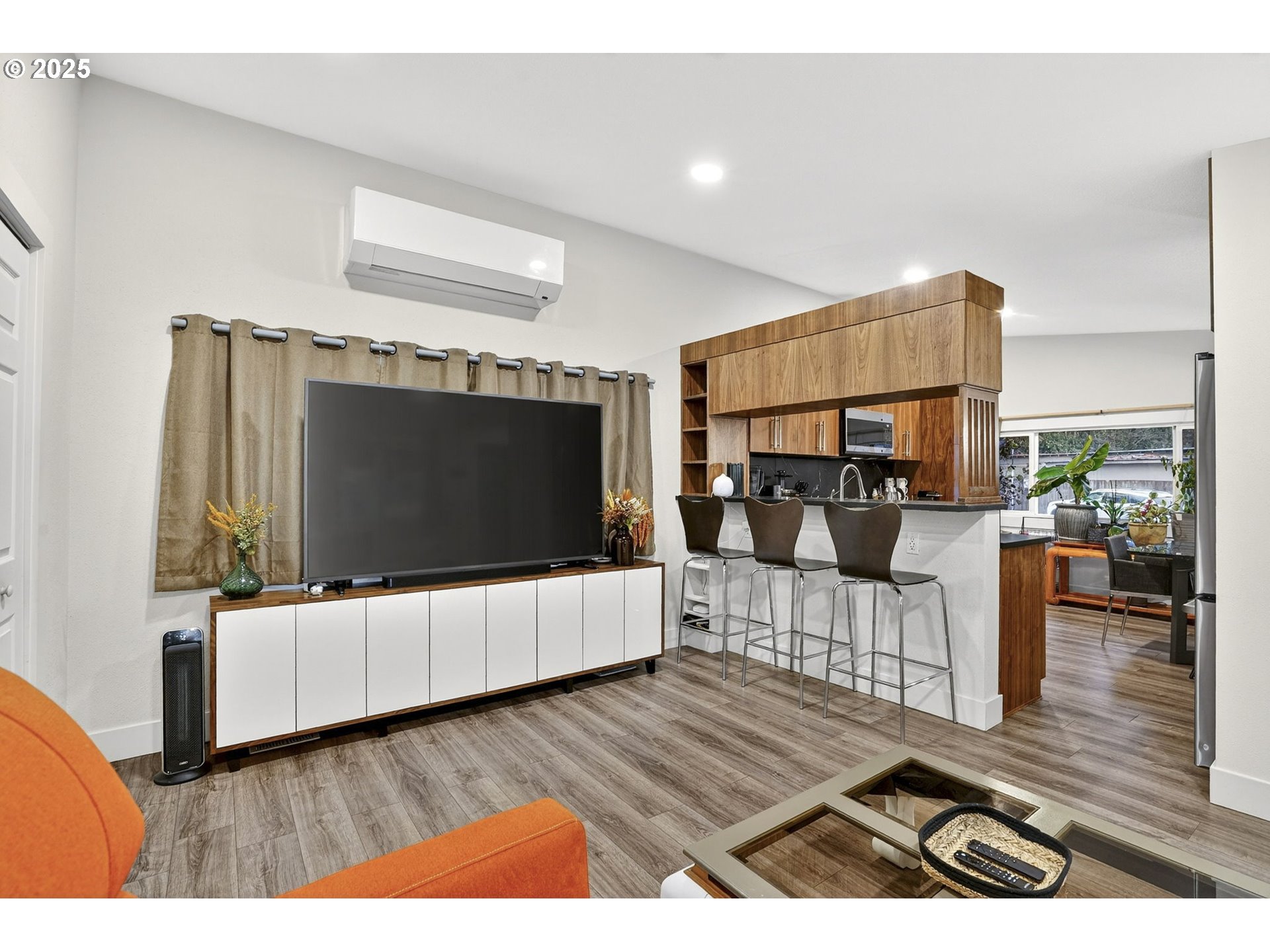 25297 East Welches Road, Unit 45 Welches, OR 97067 - Photo 6 of 39 Living Room