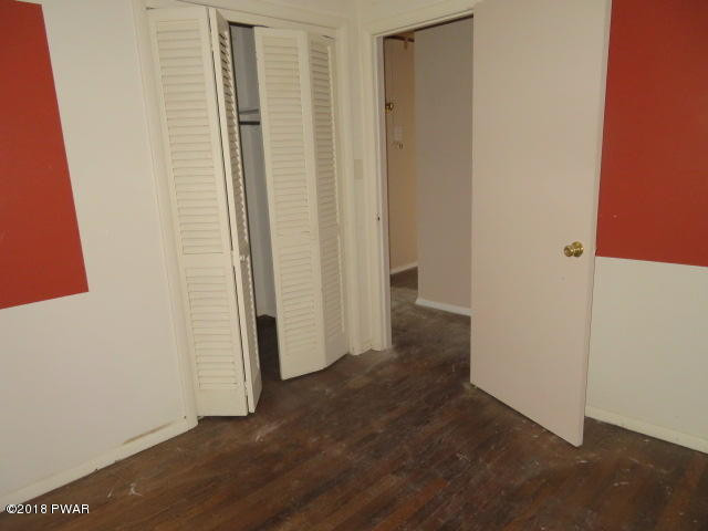 211 Aspen Road Dingmans Ferry, PA 18328 - Photo 22 of 25 IMG_5091