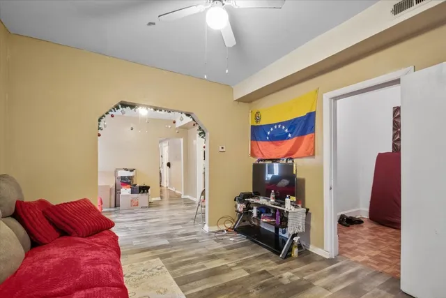 $145,000 | 6027 South Loomis Boulevard, Chicago, IL 60636