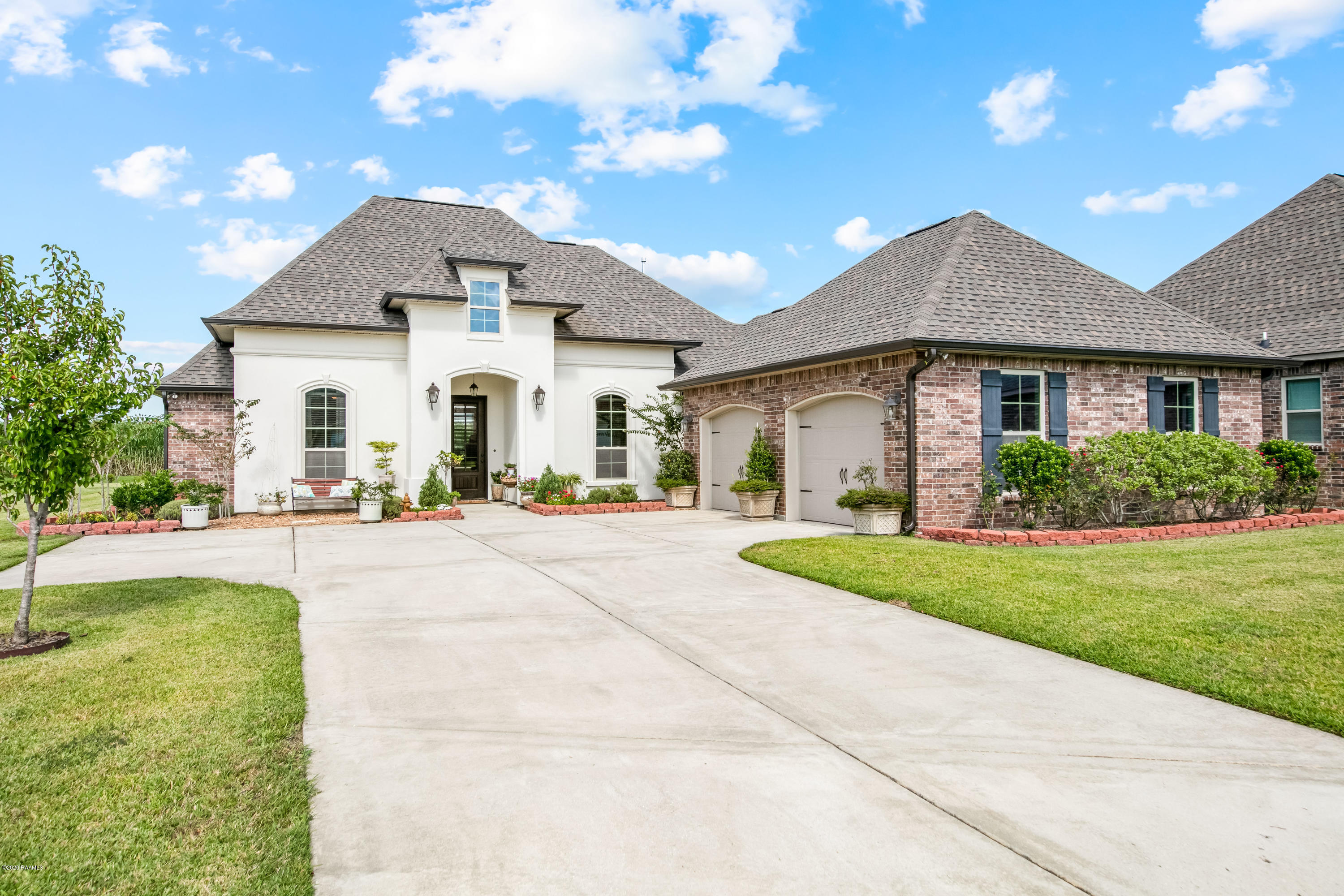 132 Chemet Road Youngsville, LA 70592 - Photo 2 of 33 Gallery Image 2