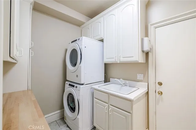 $16,000 | 922 Duncan Avenue, Manhattan Beach, CA 90266