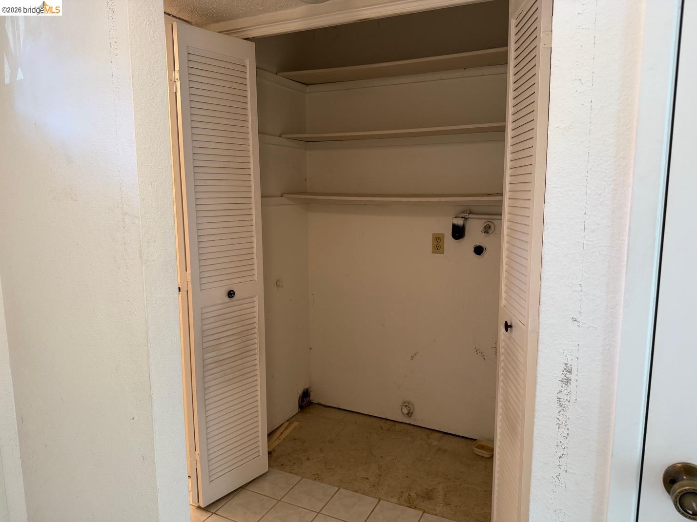 1175 Kenwal Road, Unit B Concord, CA 94521 - Photo 12 of 27