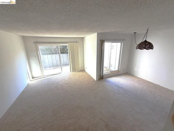 $299,000 | 1175 Kenwal Road, Unit B, Concord, CA 94521