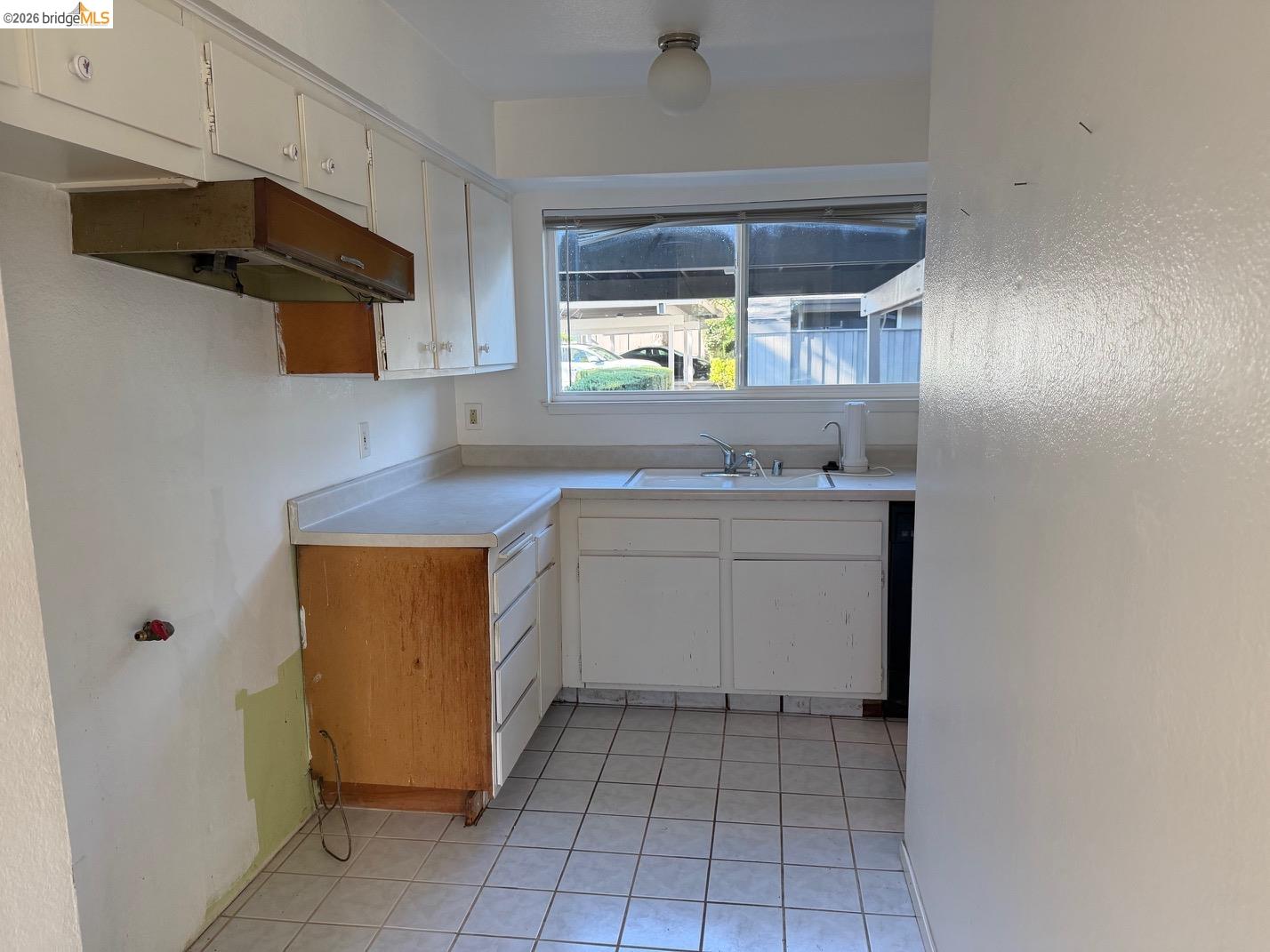 1175 Kenwal Road, Unit B Concord, CA 94521 - Photo 8 of 27