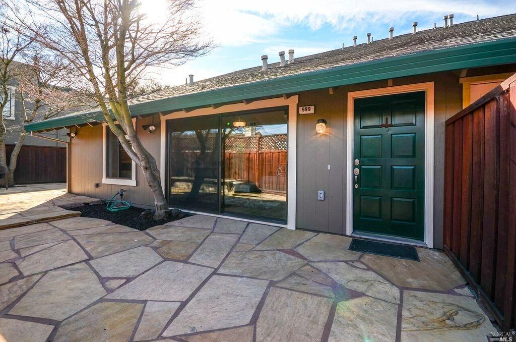 999 Santa Cruz Way Rohnert Park, CA 94928 - Photo 1 of 1 Gallery Image 1