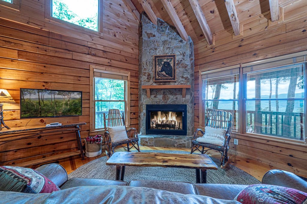 160 Arrowhead Pass Blue Ridge, GA 30513 - Photo 21 of 38