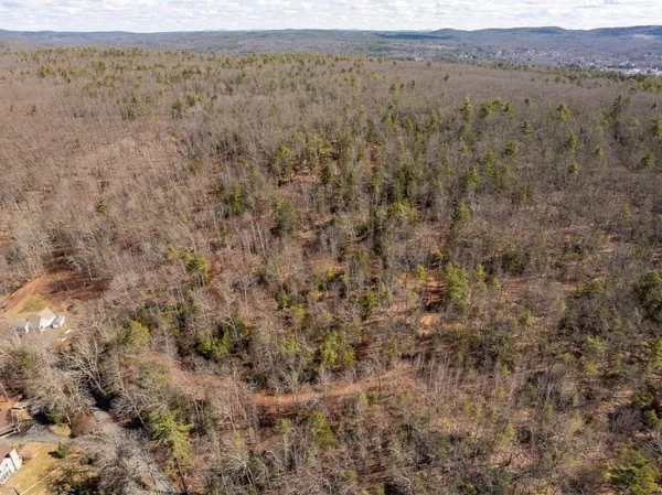 a view of a dry field