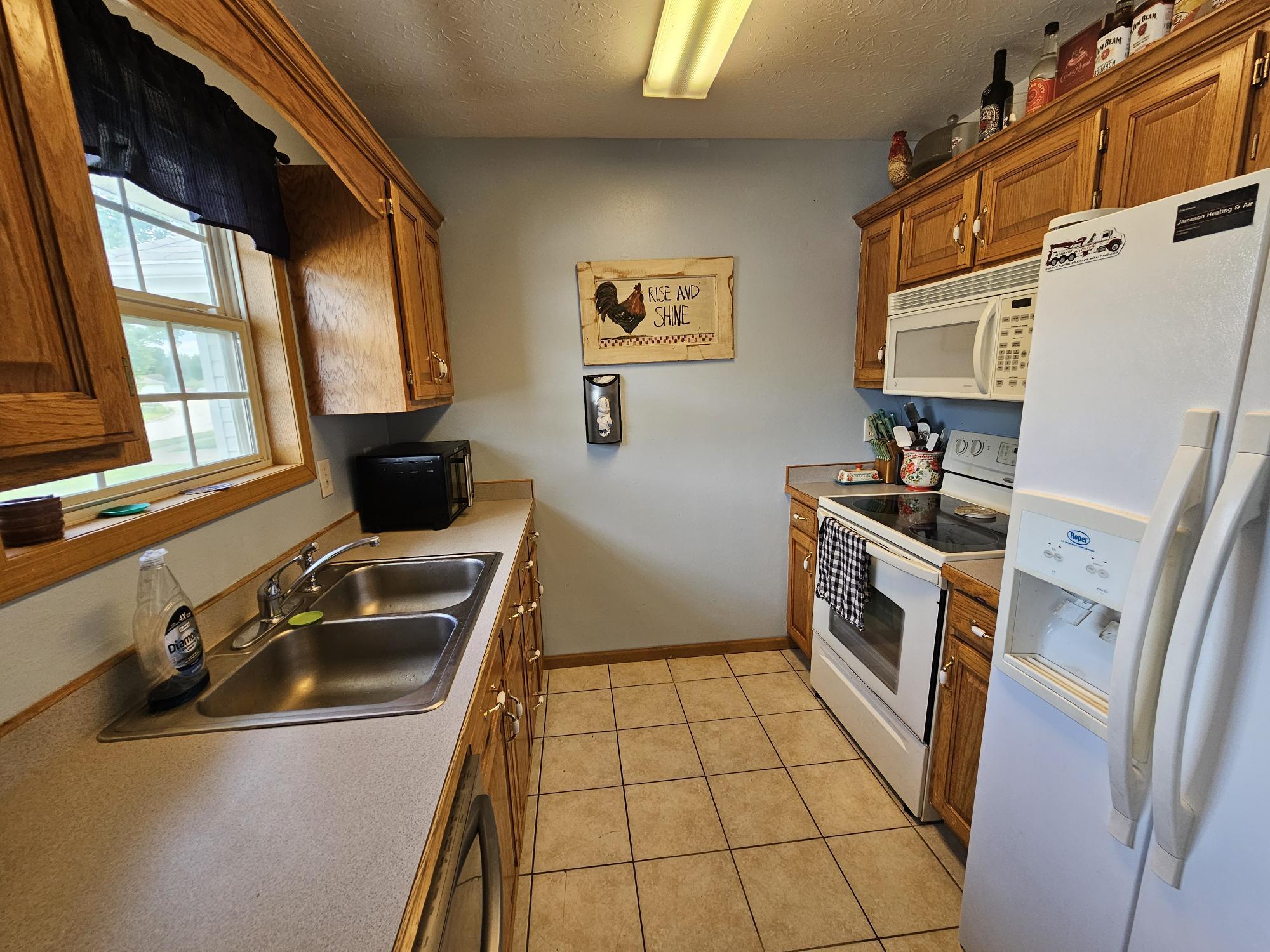 211 Arrowhead Road Willard, MO 65781 - Photo 8 of 27 20260424_145555