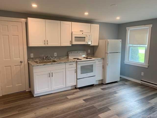 271 Titusville Road, Unit 101 Poughkeepsie, NY 12603 - Photo 2 of 6