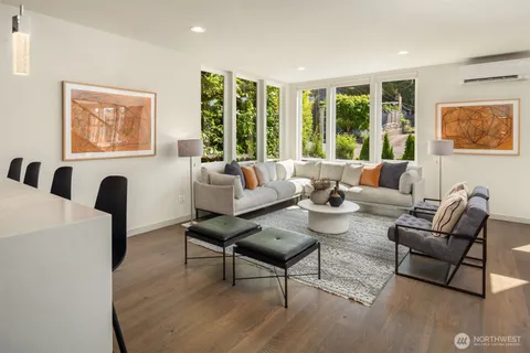 $1,549,880 | 8509 Burke Avenue North, Seattle, WA 98103