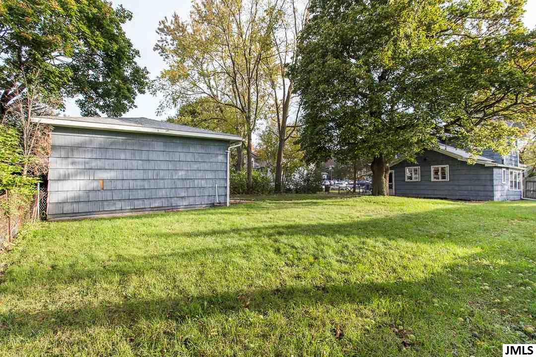 914 Backus Street Jackson, MI 49202 - Photo 9 of 36 Photo 9