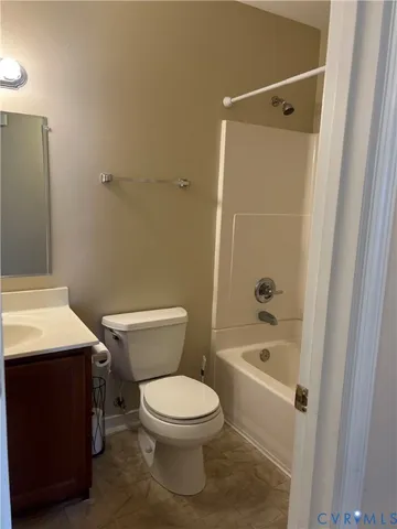 $2,400 | 9055 Castle Point Road, Glen Allen, VA 23060