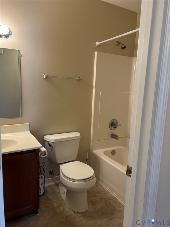 9055 Castle Point Road Glen Allen, VA 23060 - Photo 12 of 19 a white toilet sitting next to a bath tub