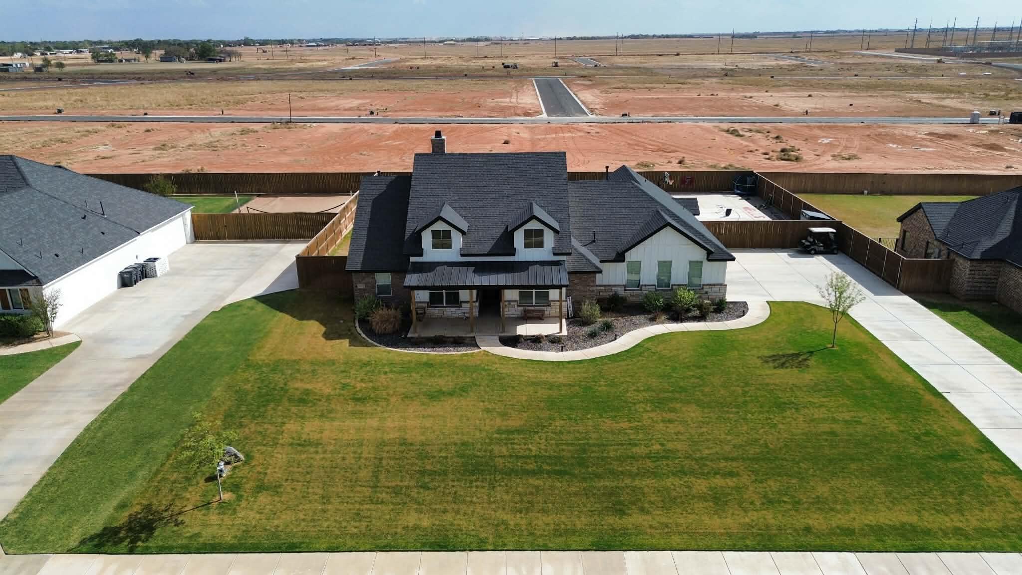 5925 140th Street Lubbock, TX 79424 - Photo 6 of 42 22fc34ab-3948-47ab-8e91-2f713f1e24c0