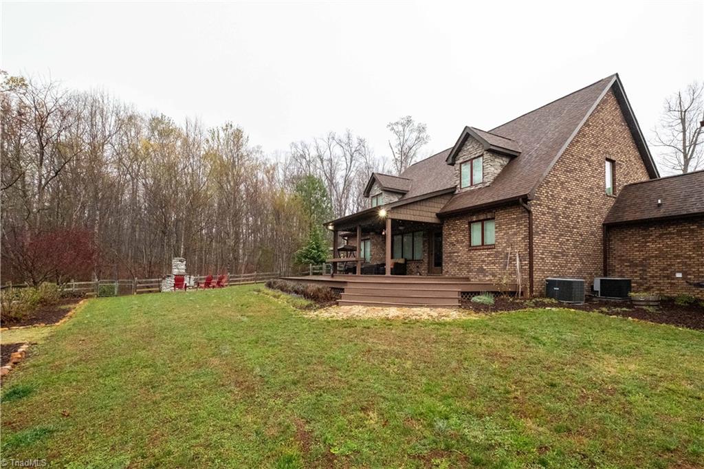 418 Devotion Farm Way Thurmond, NC 28683 - Photo 19 of 25 Rear view of home