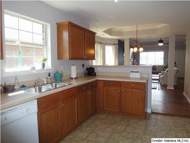 508 Summit Circle Fultondale, AL 35068 - Photo 12 of 26