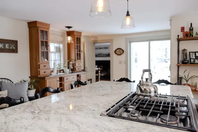 $985,000 | 19 Webber Lane, Fitzwilliam, NH 03447