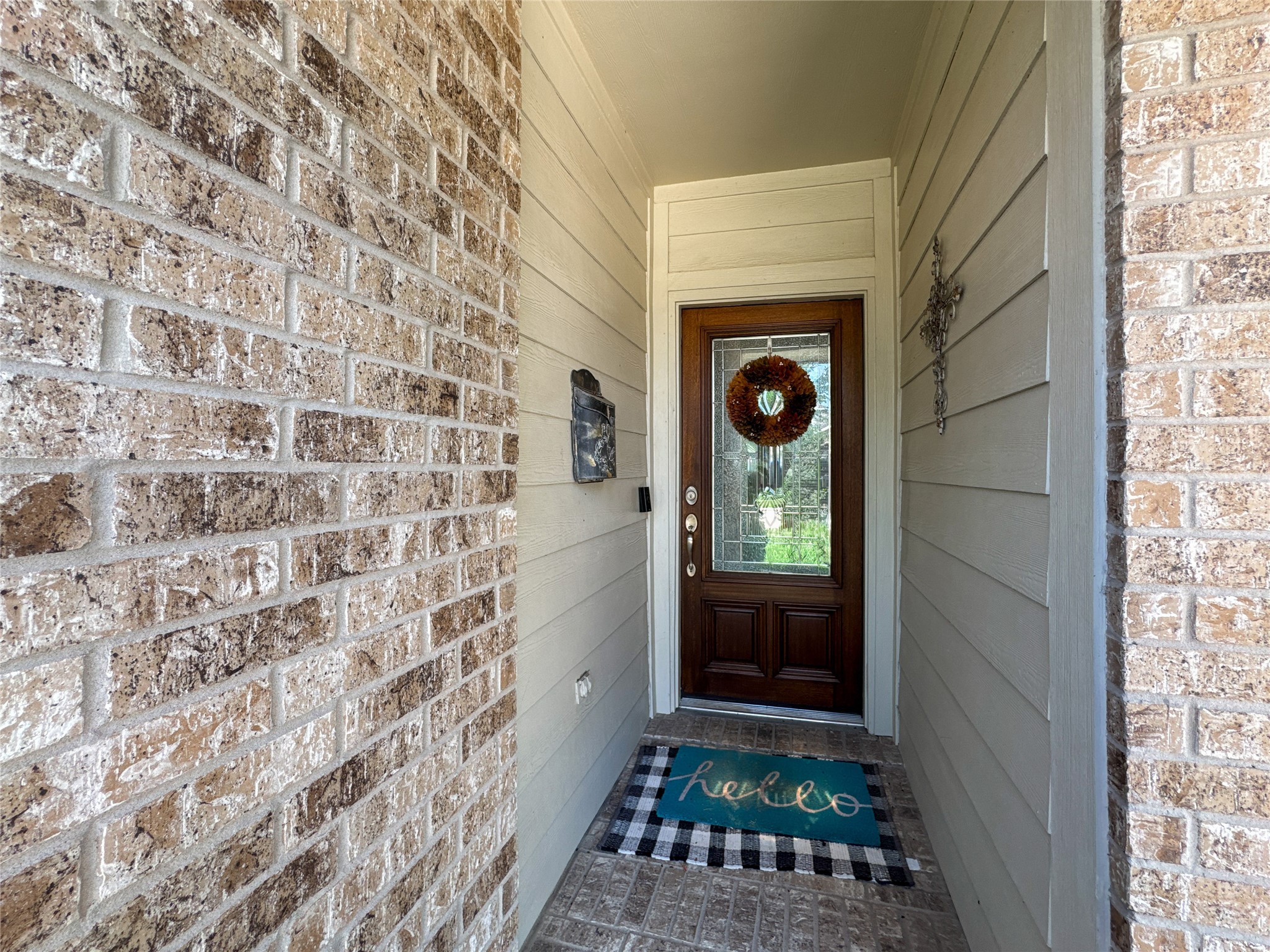 14 Palmdale Lane Manvel, TX 77578 - Photo 5 of 35 Enter into your oasis of a home