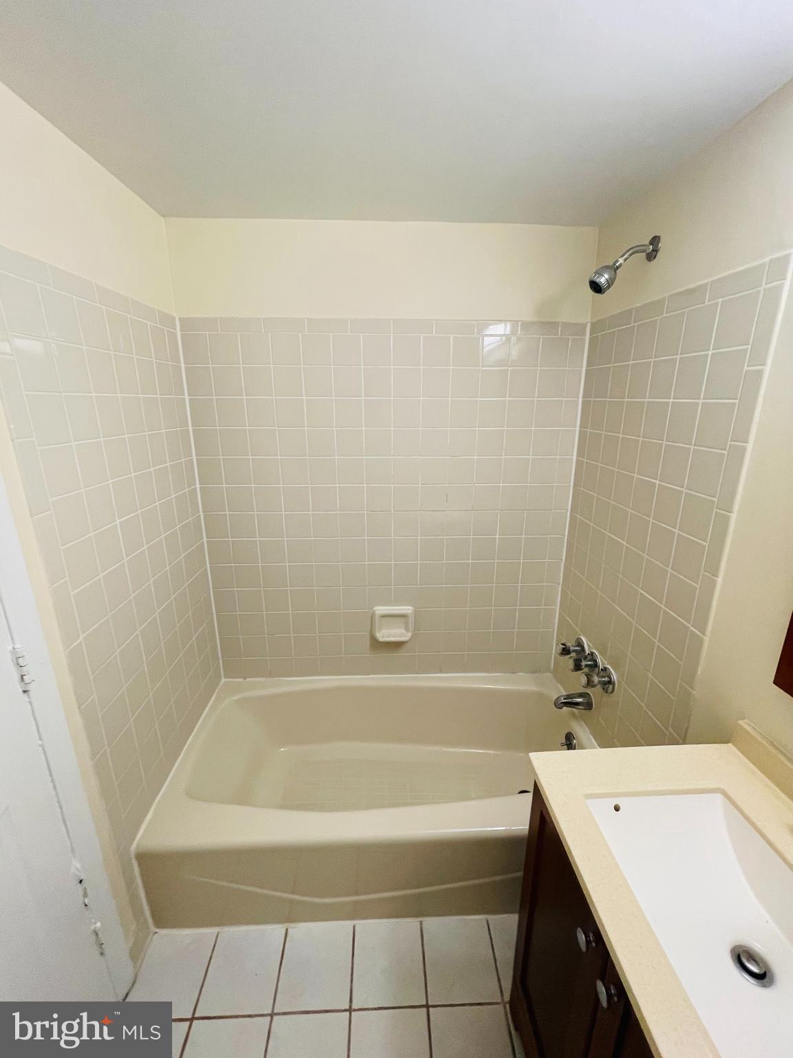 2301 Freetown Court, Unit 2B Reston, VA 20191 - Photo 16 of 18 Full Bathroom