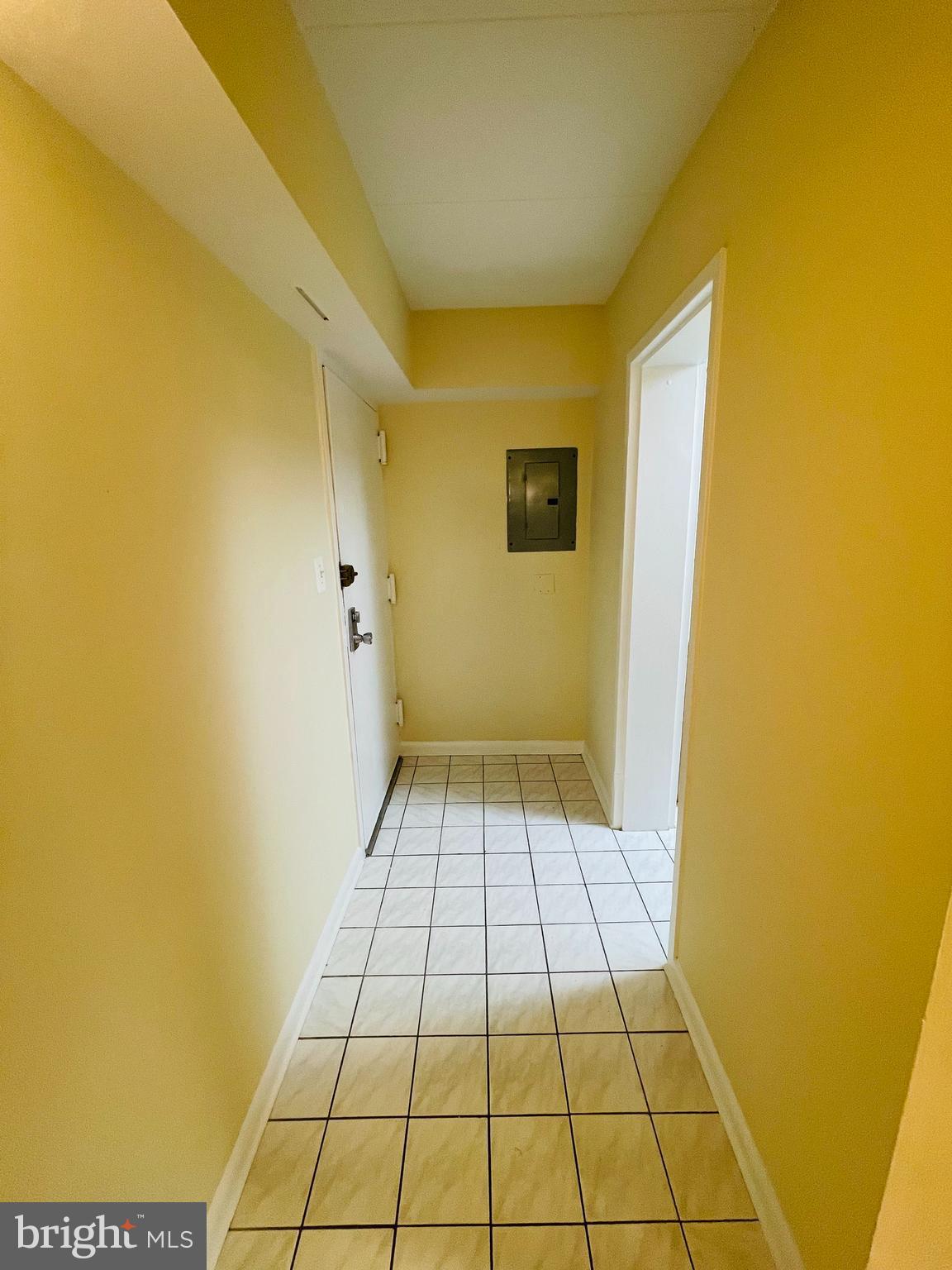2301 Freetown Court, Unit 2B Reston, VA 20191 - Photo 8 of 18 Entry