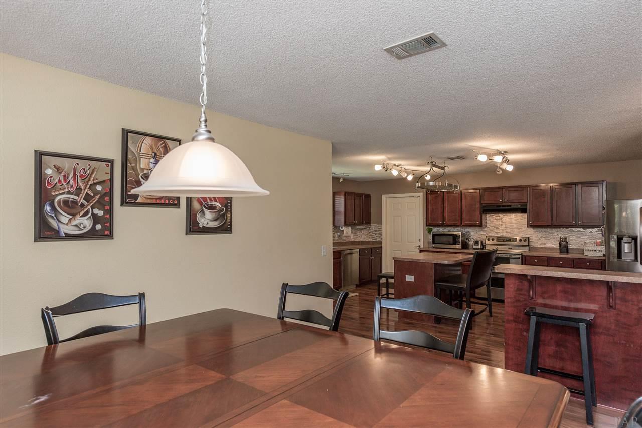 7065 Woodside Road Pensacola, FL 32526 - Photo 4 of 32 Gallery Image 4