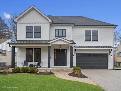 $1,750,000 | 911 Echo Lane, Glenview, IL 60025