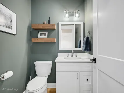 $1,750,000 | 911 Echo Lane, Glenview, IL 60025