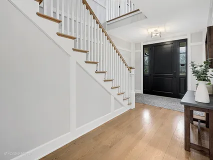 $1,750,000 | 911 Echo Lane, Glenview, IL 60025