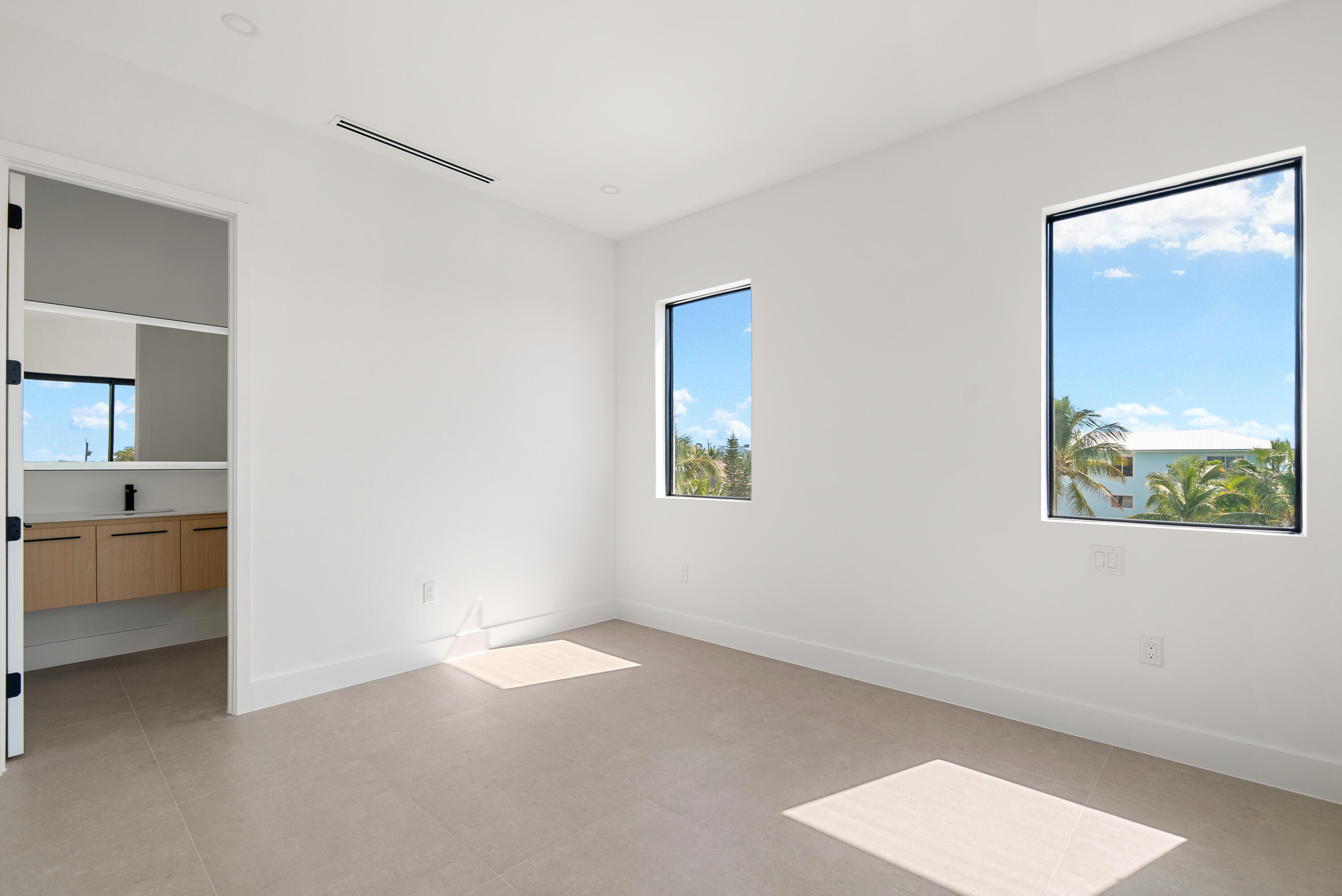 27 Ocean Drive Key Largo, FL 33037 - Photo 17 of 61 IMG_1673