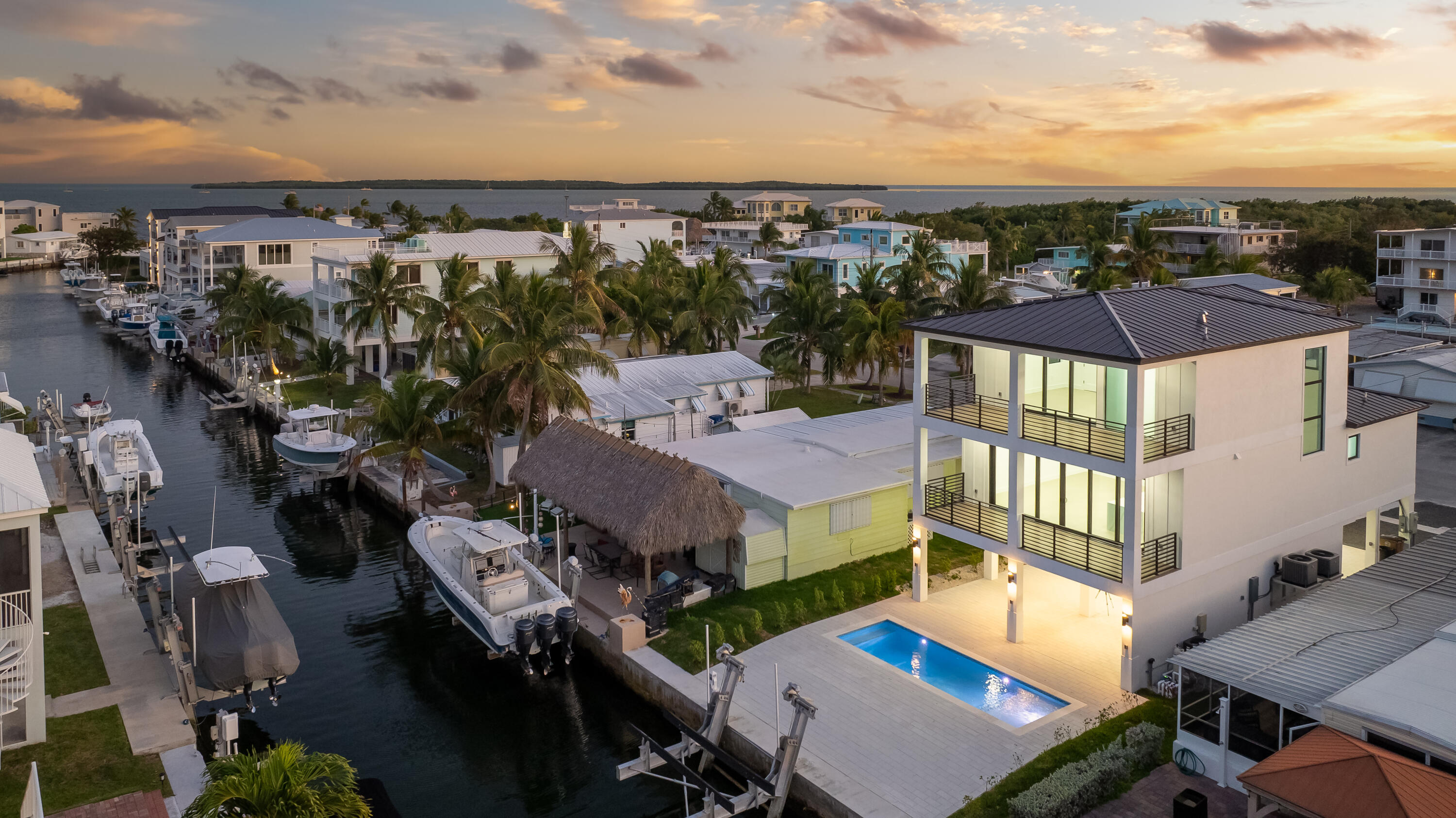 27 Ocean Drive Key Largo, FL 33037 - Photo 61 of 61 a view of a city from a balcony