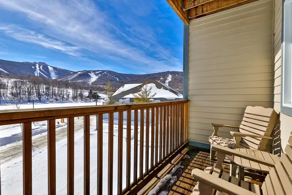 $199,000 | 228 East Mountain Road, Unit 160/162 INTERVAL IV, Killington, VT 05751