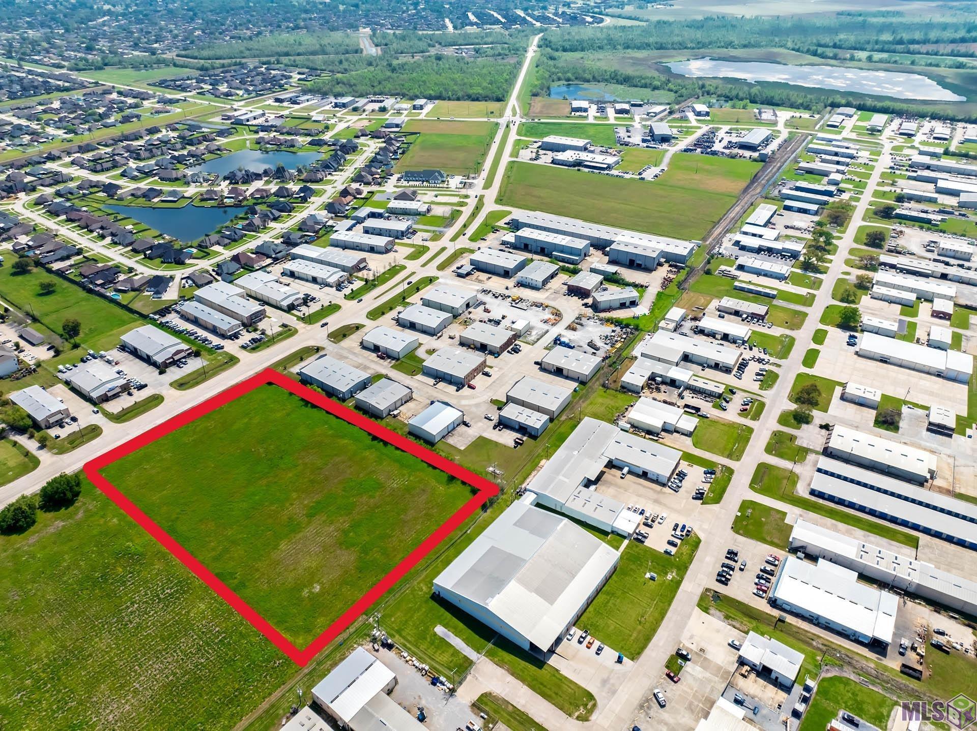 526 South Hollywood Road Houma, LA 70360 - Photo 3 of 4