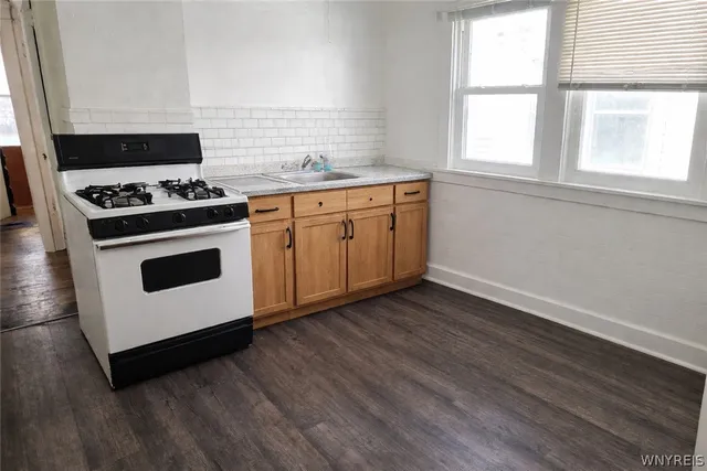 $1,750 | 196 Englewood Avenue, Buffalo, NY 14214