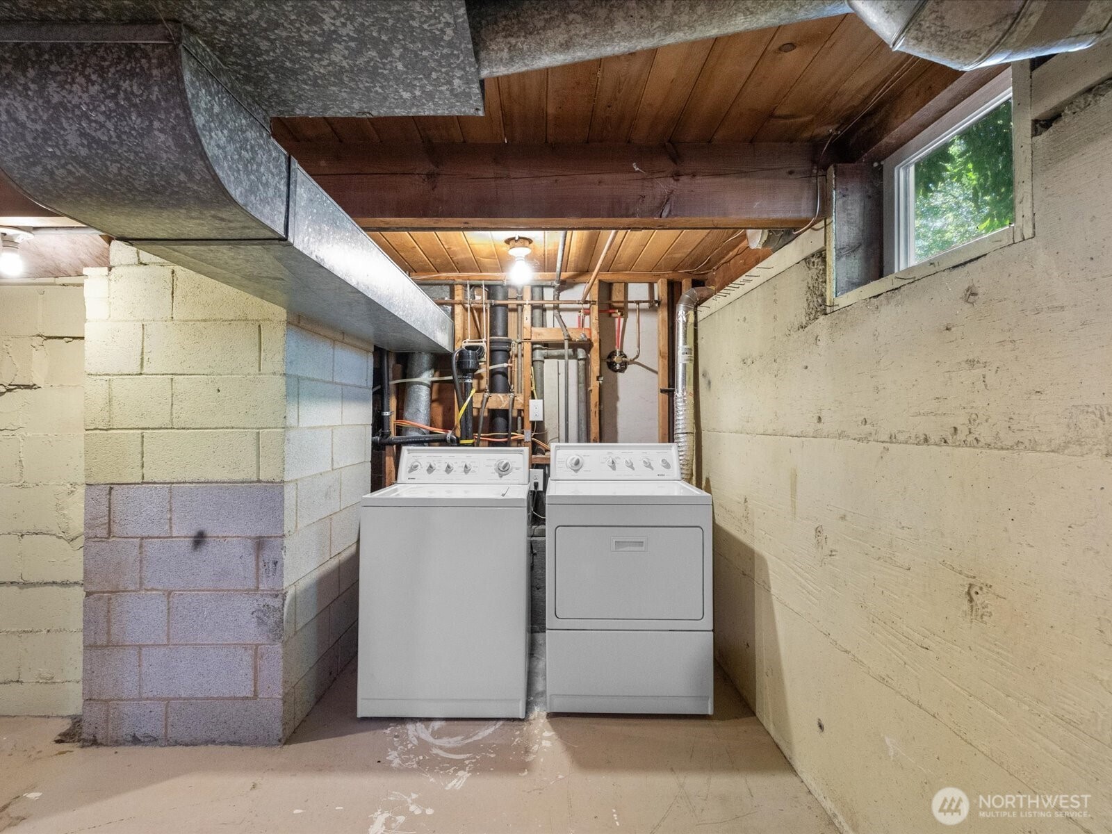 17829 Northeast 93rd Place Bothell, WA 98011 - Photo 29 of 38 Gallery Image 29