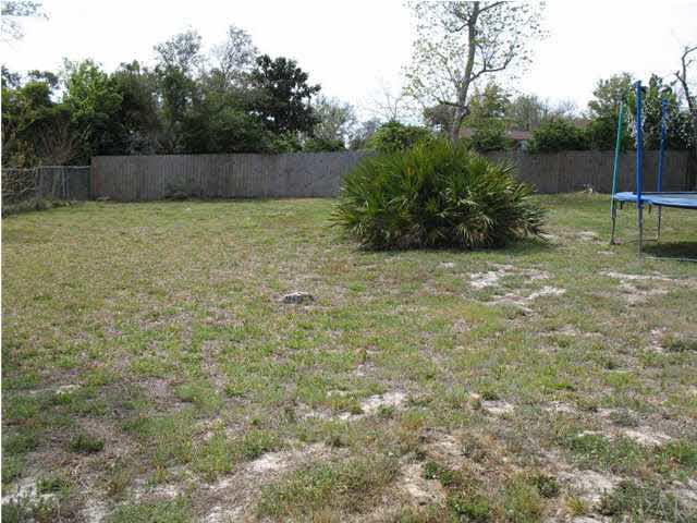 3043 Ranchette Square Gulf Breeze, FL 32563 - Photo 15 of 15 BACKYARD