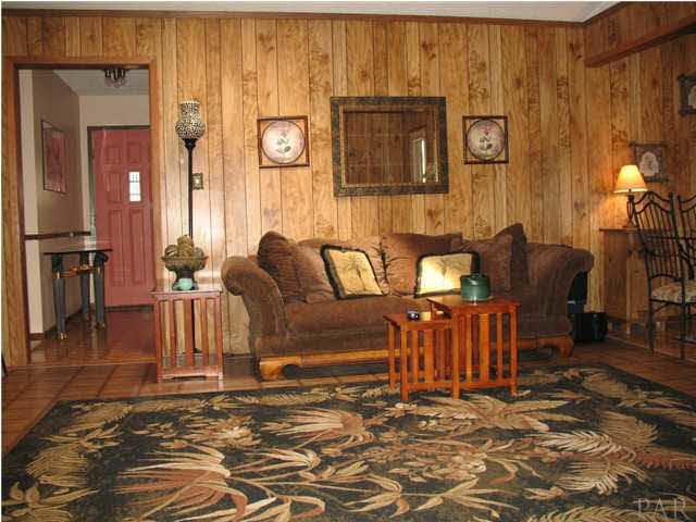 3043 Ranchette Square Gulf Breeze, FL 32563 - Photo 9 of 15 LIVING ROOM