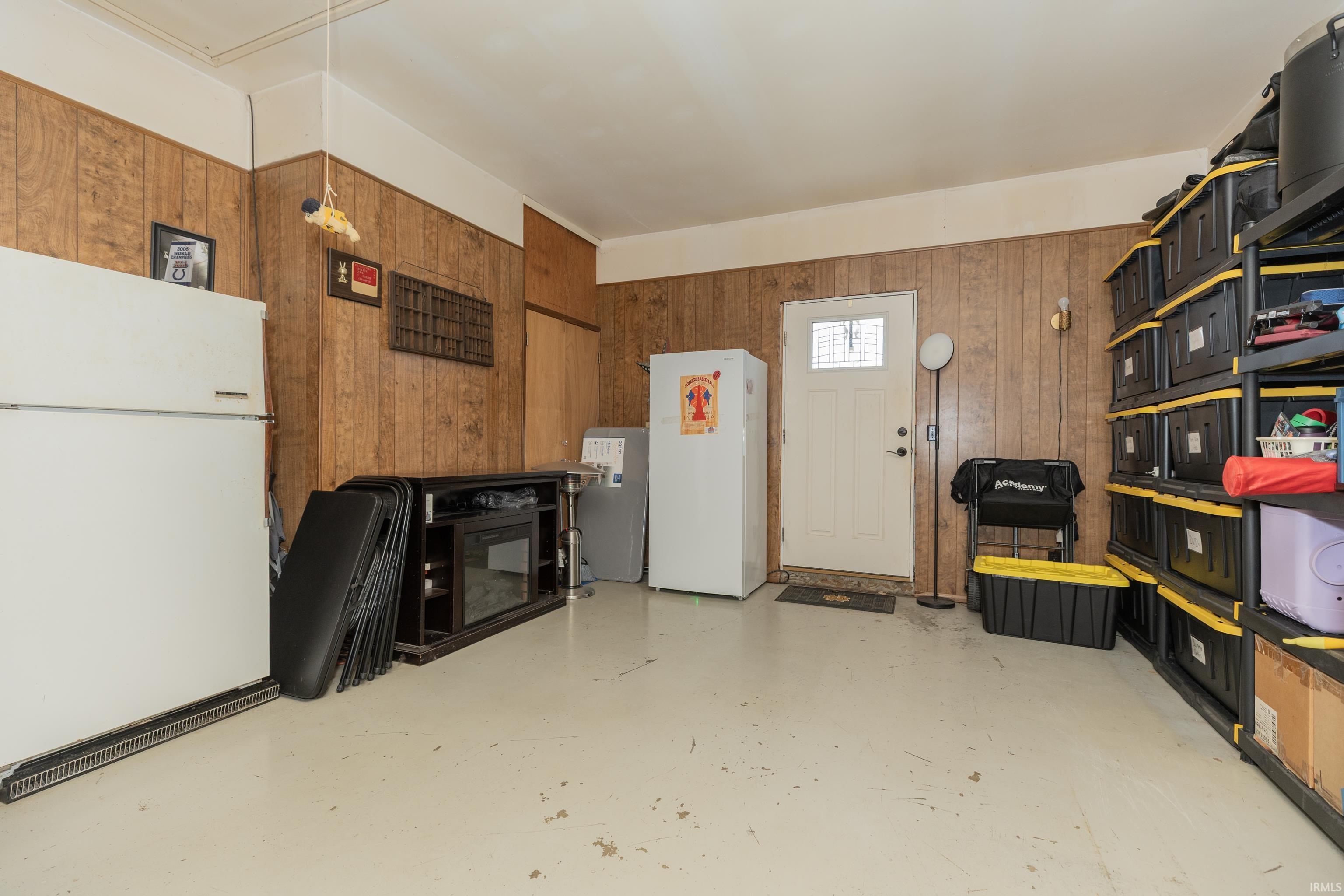 2413 West Mill Road Evansville, IN 47720 - Photo 11 of 30