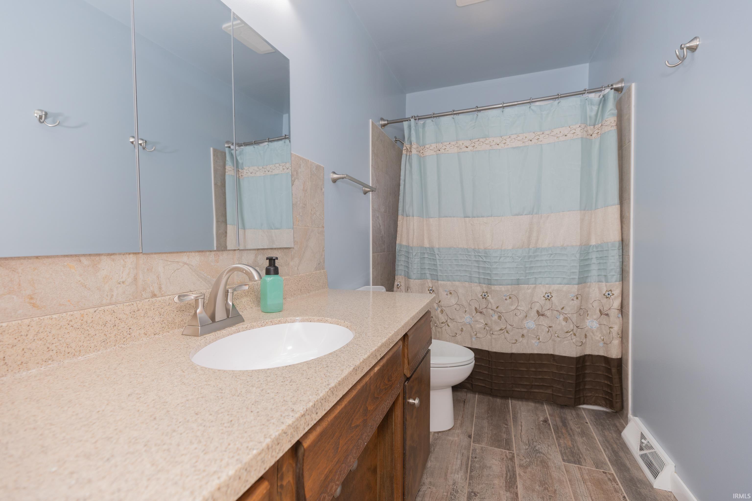 2413 West Mill Road Evansville, IN 47720 - Photo 15 of 30